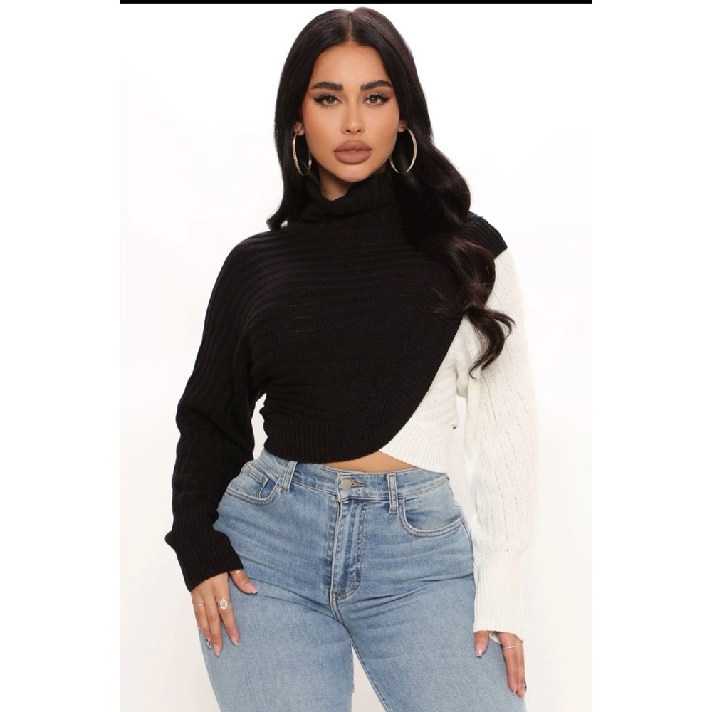 FN’s Crosswords Turtle Neck Sweater